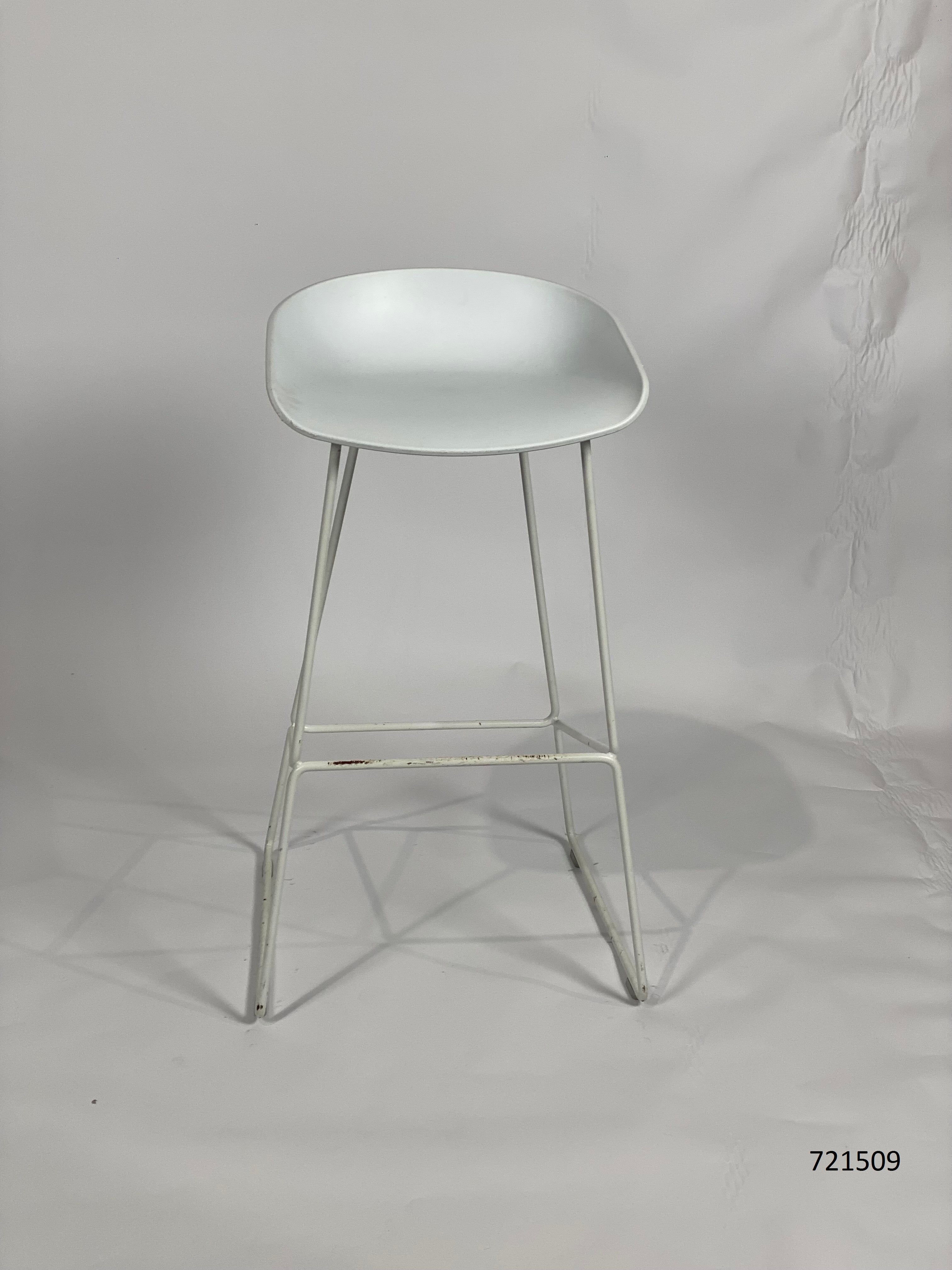 About A Stool AAS38 75cm