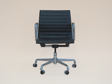 Eames Aluminium Group Chair