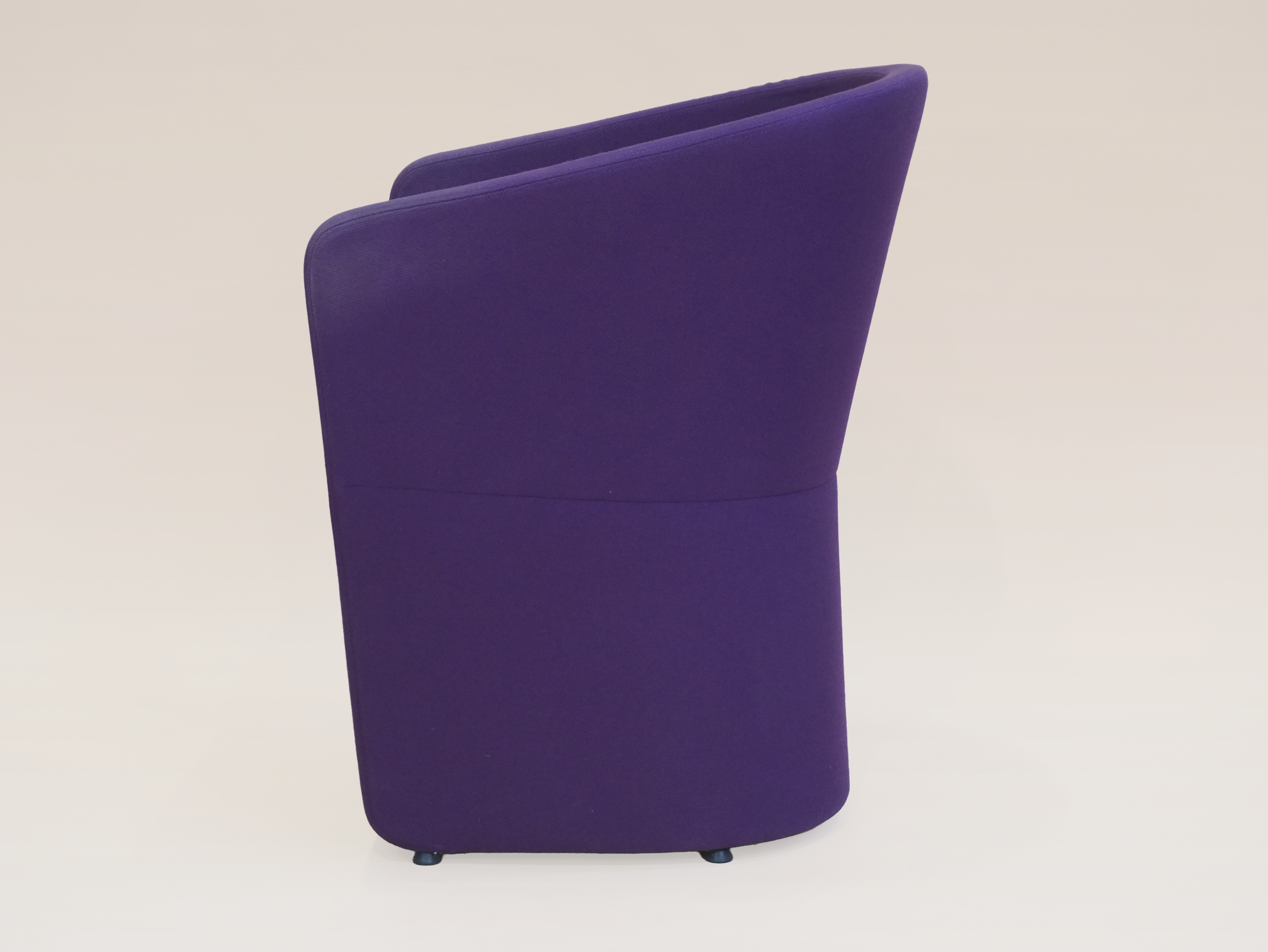 Club Lounge Chair