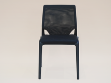 Meda Slim Chair