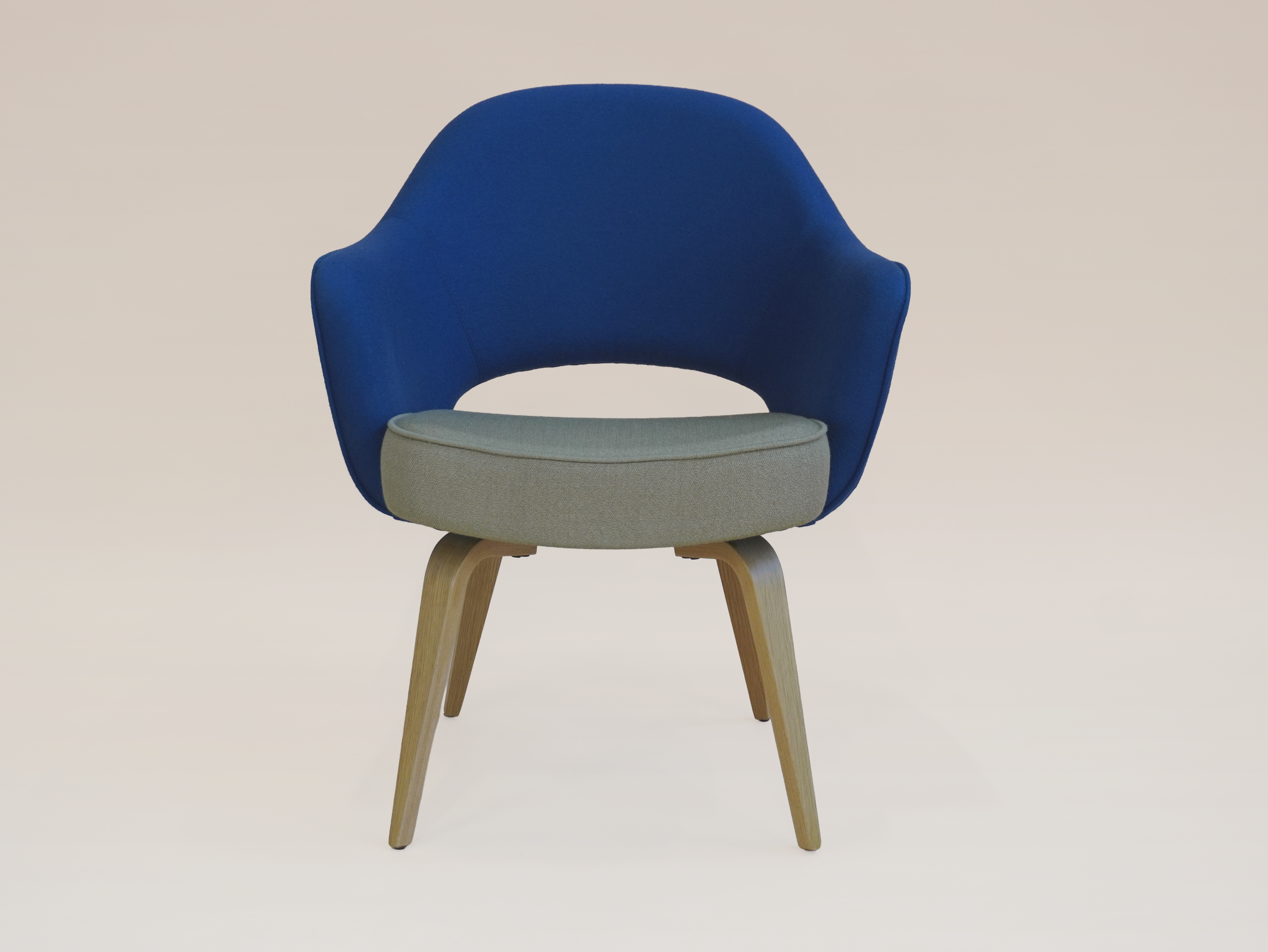 Saarinen Executive Chair