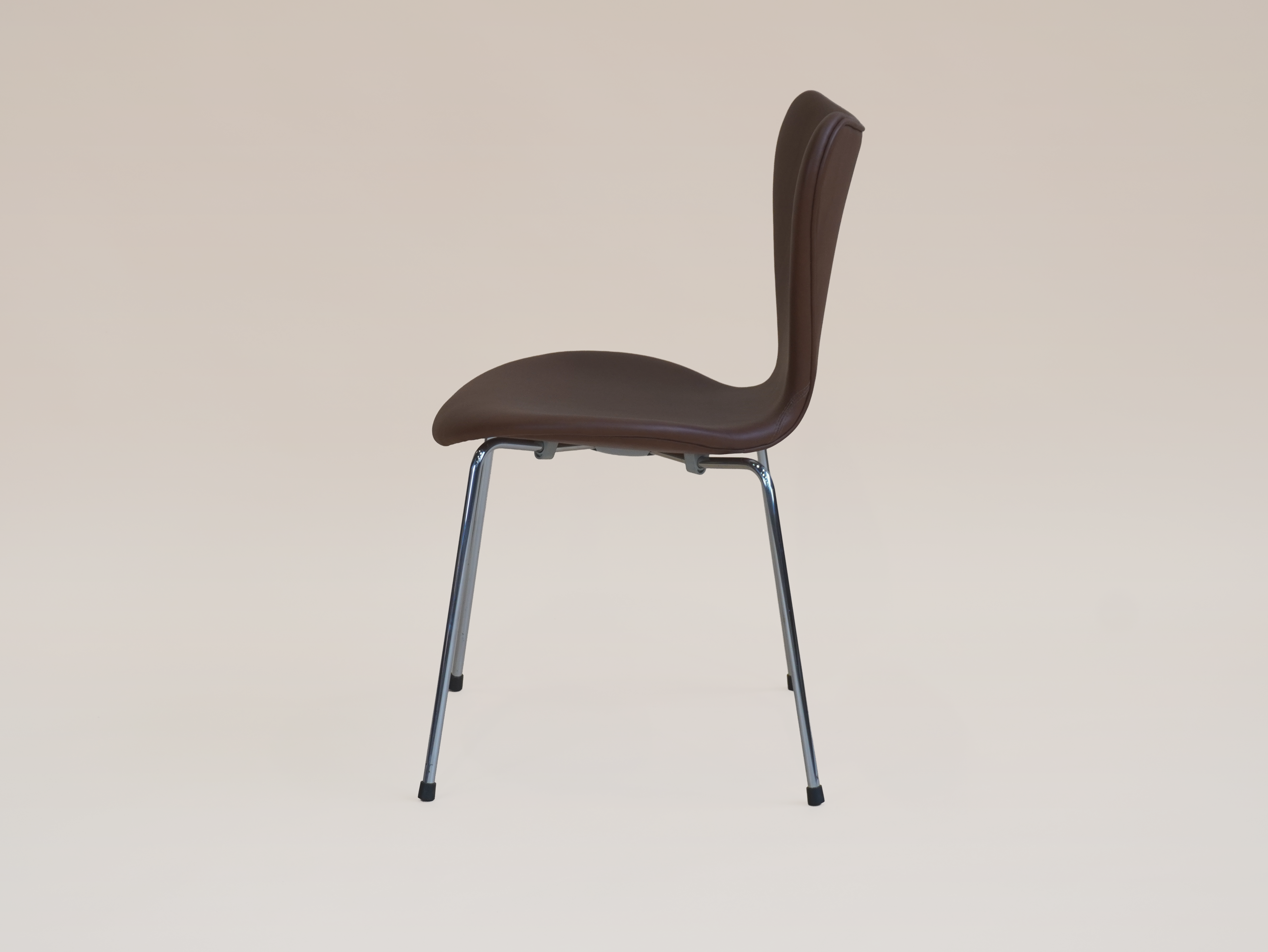 Series 7 Chair Upholstered