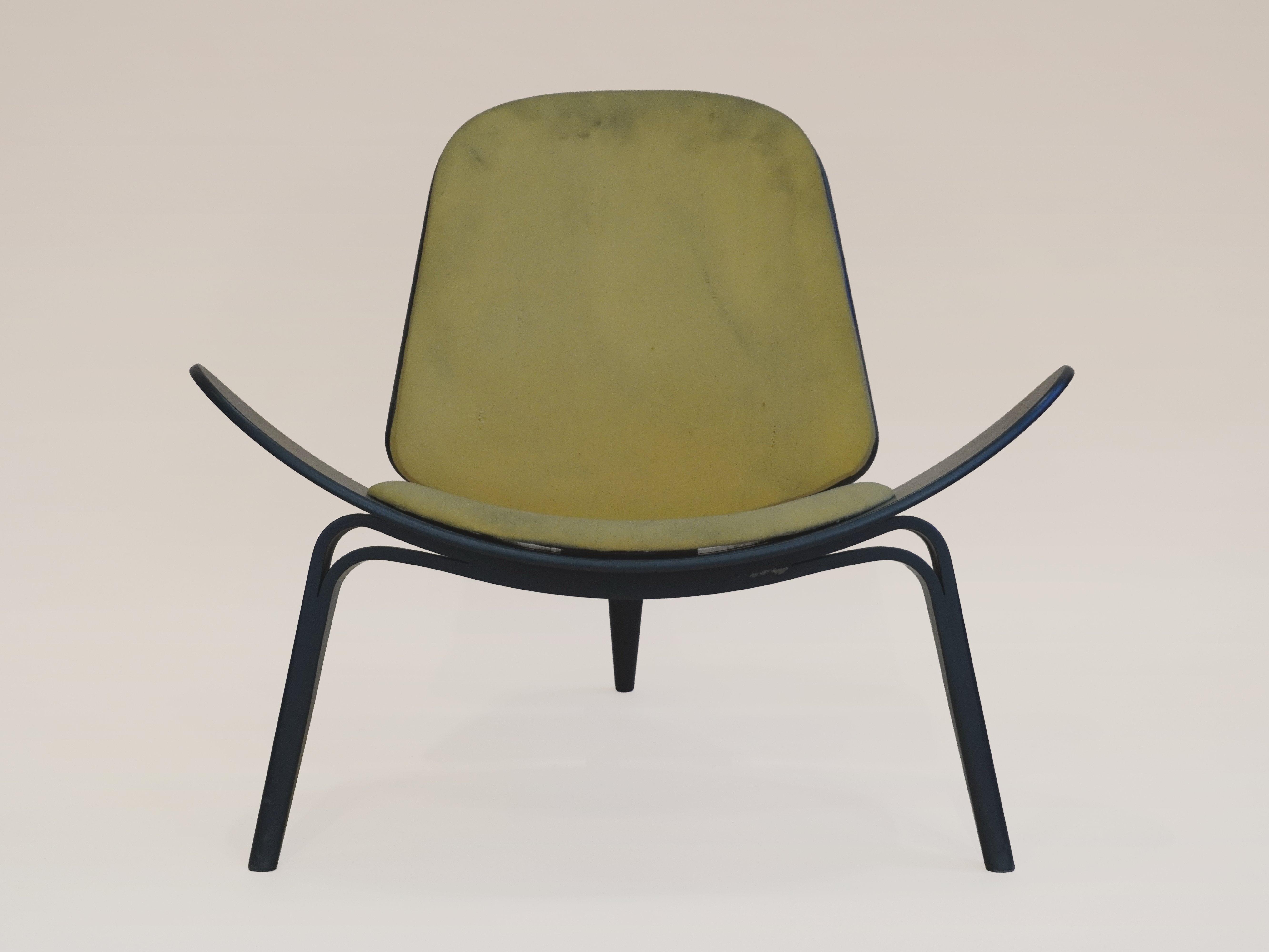 CH07 Shell Chair